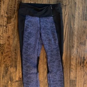 Calia by Carrie Underwood women’s active leggings